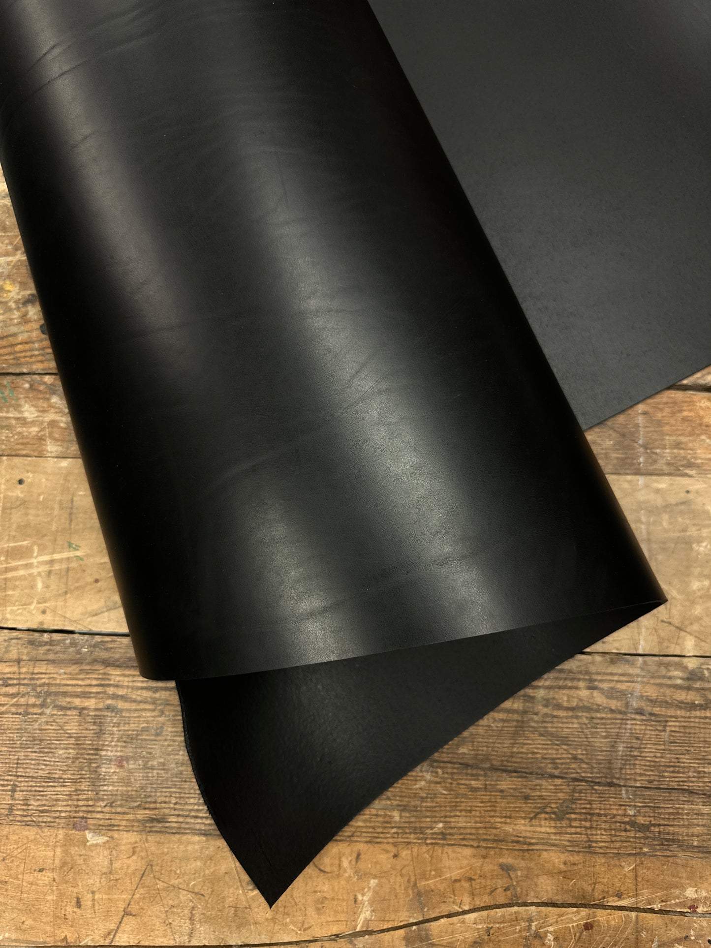 MB Pellami - Toscano Bull Shoulders - Black